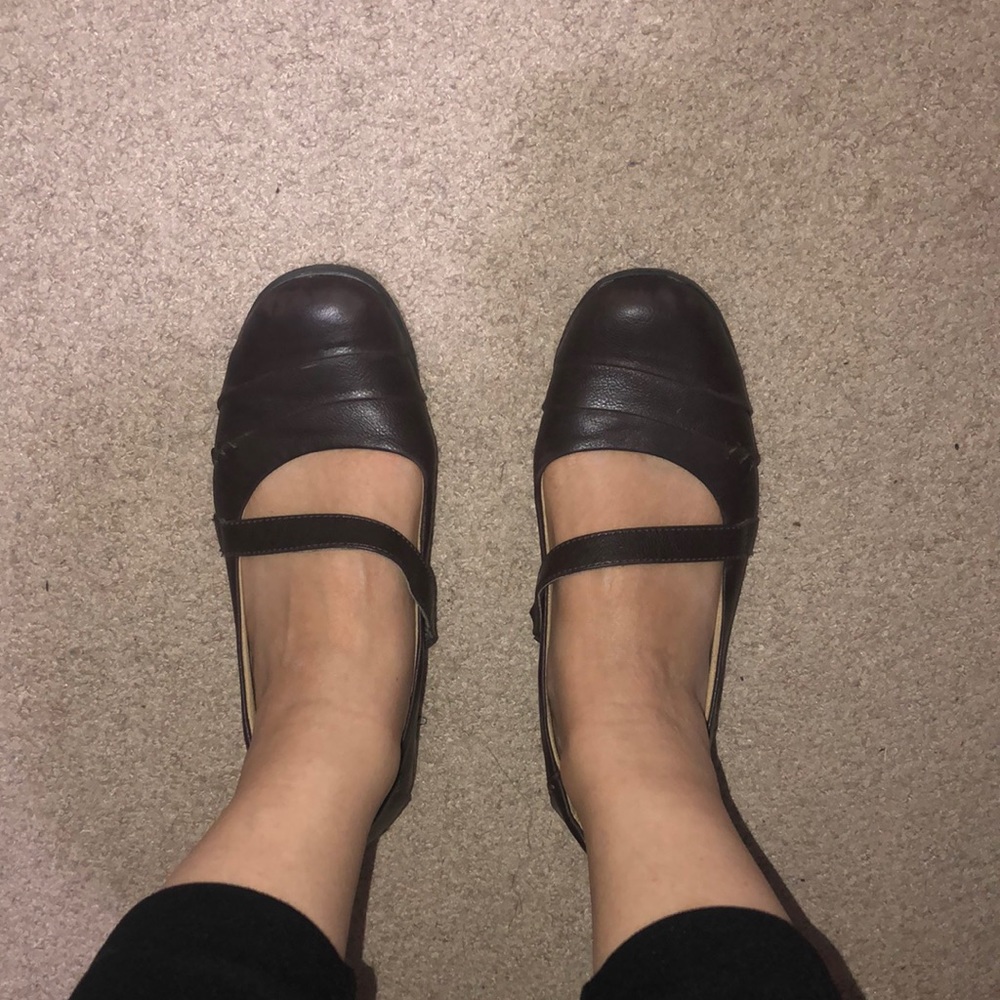 Extremely Comfortable Wide Width Shoes - image 1